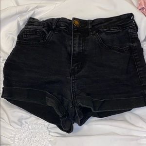 Super cute RSQ tillys shorts